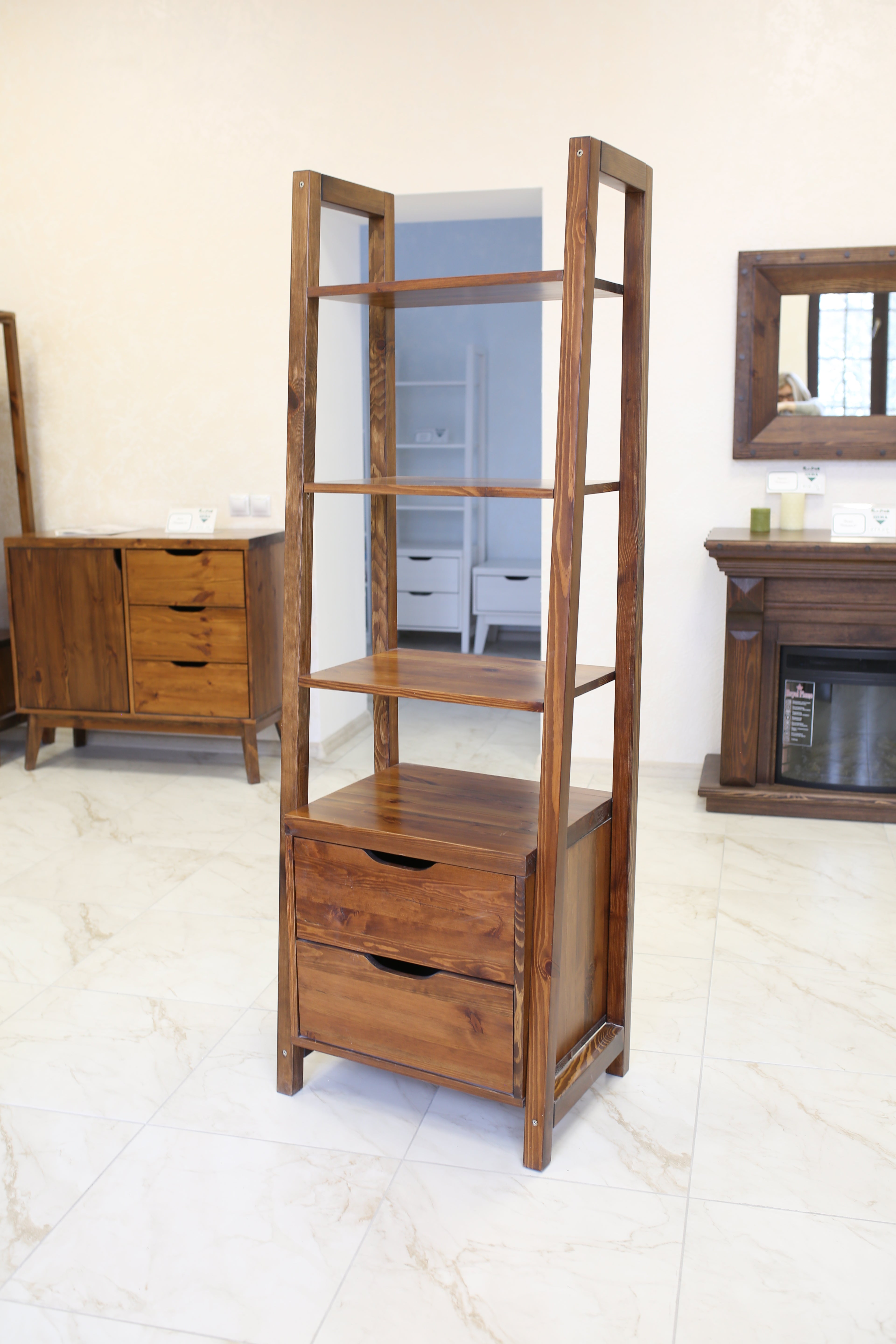 მასიუჯი ხის სტელაჟი "დონატა 6"